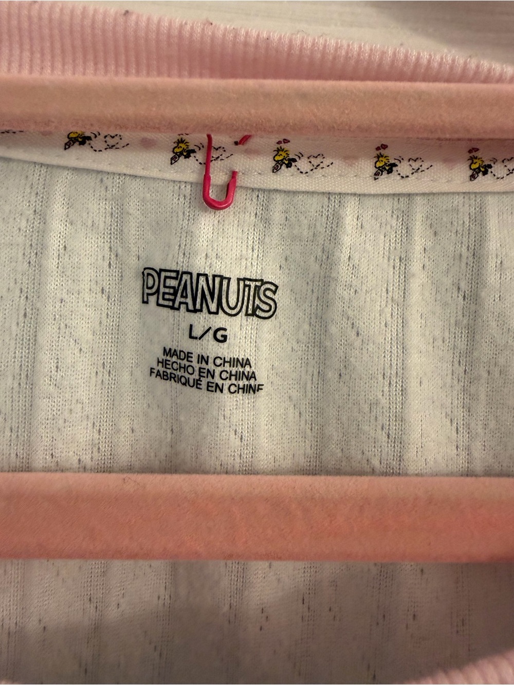 Peanuts Light Gray and Pink Ribbed Snoopy Heart Pajama Set - Picture 4 of 6
